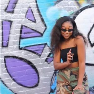 Meet your Posher, Kaila